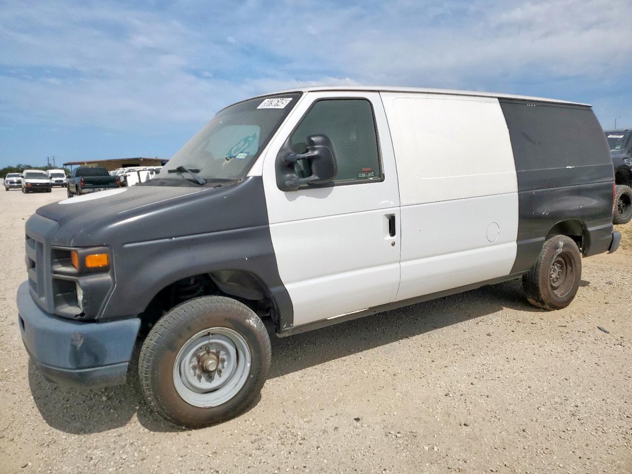 FORD ECONOLINE E150 VAN