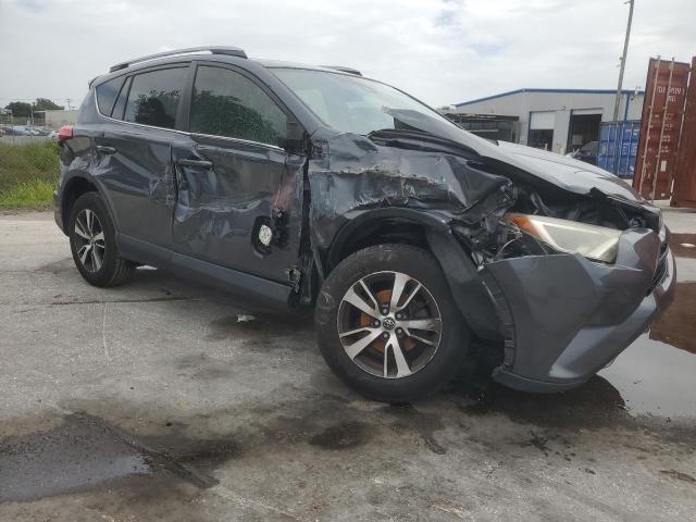 2017 TOYOTA RAV4 XLE JTMWFREV7HD101560