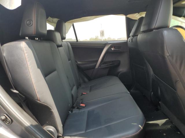 2016 TOYOTA RAV4 SE - JTMNFREV3GJ068097