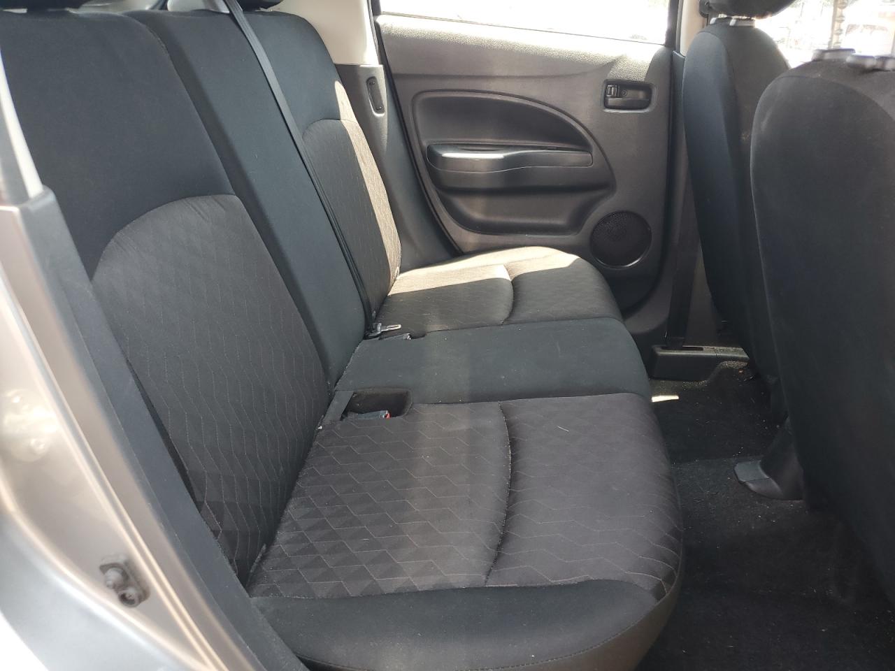 MITSUBISHI MIRAGE ES