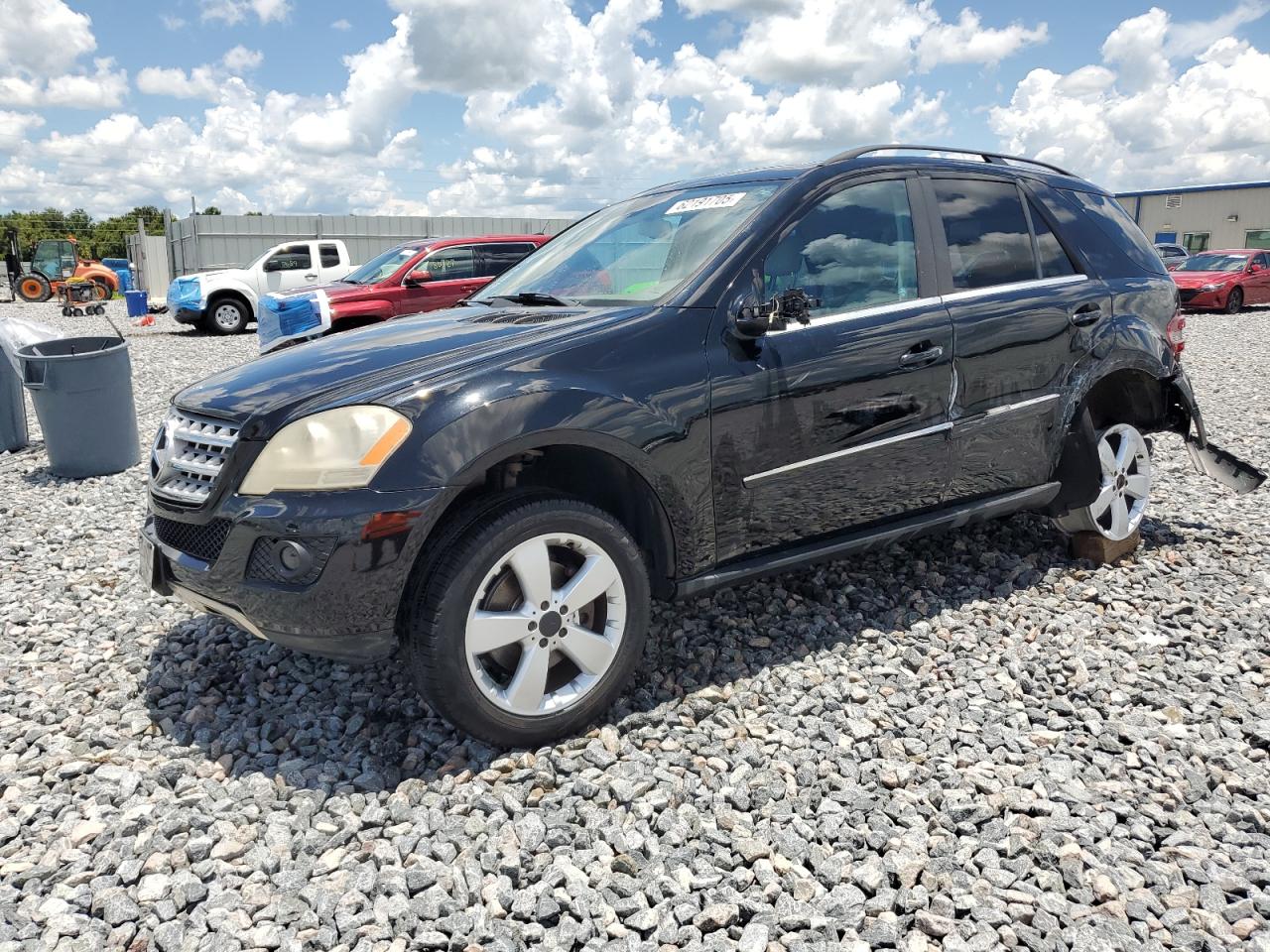  Salvage Mercedes-Benz M-Class