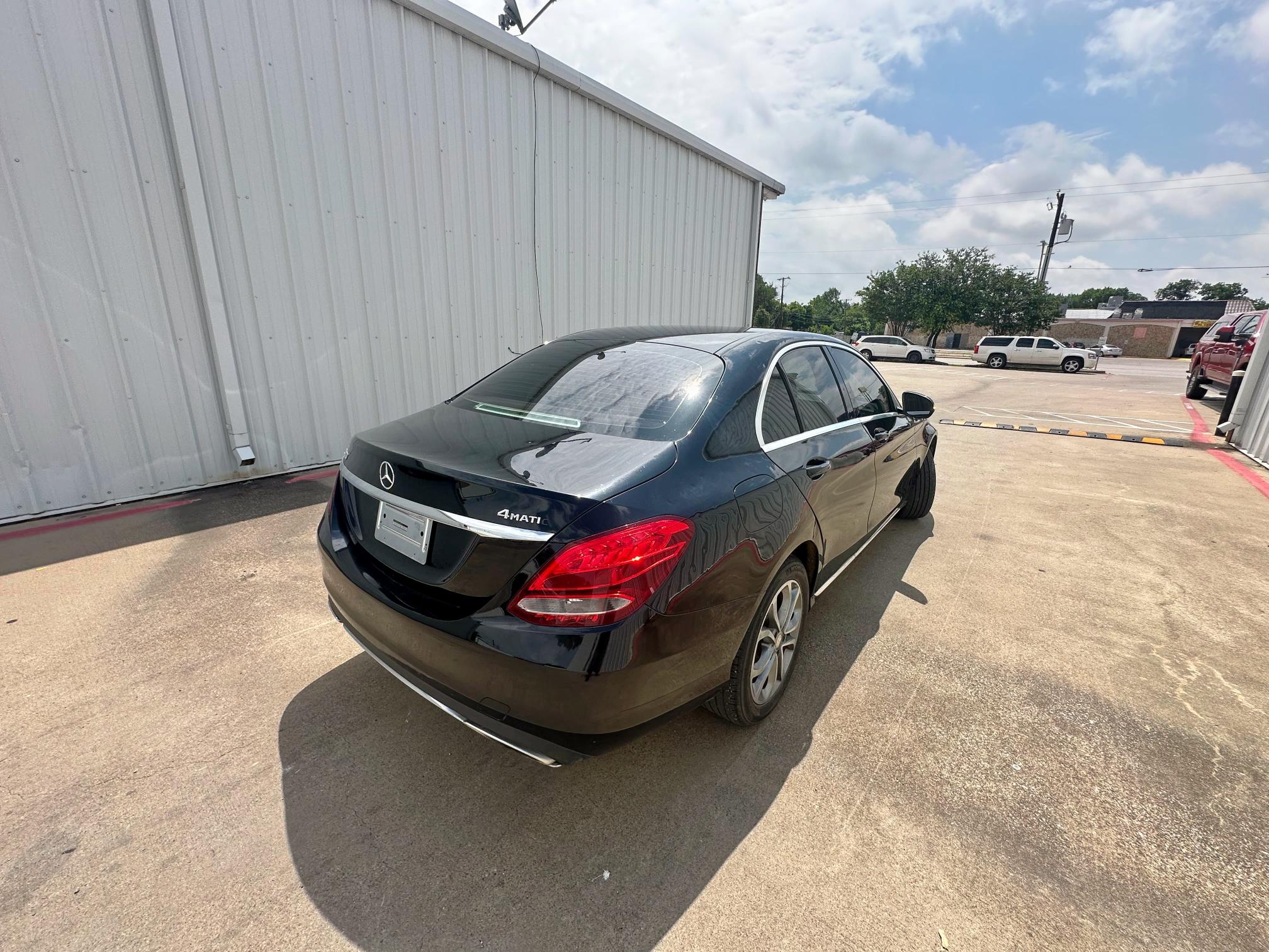 Vin: 55swf4kbxfu006931, lot: 59821805, mercedes-benz c-class 300 4matic 20154
