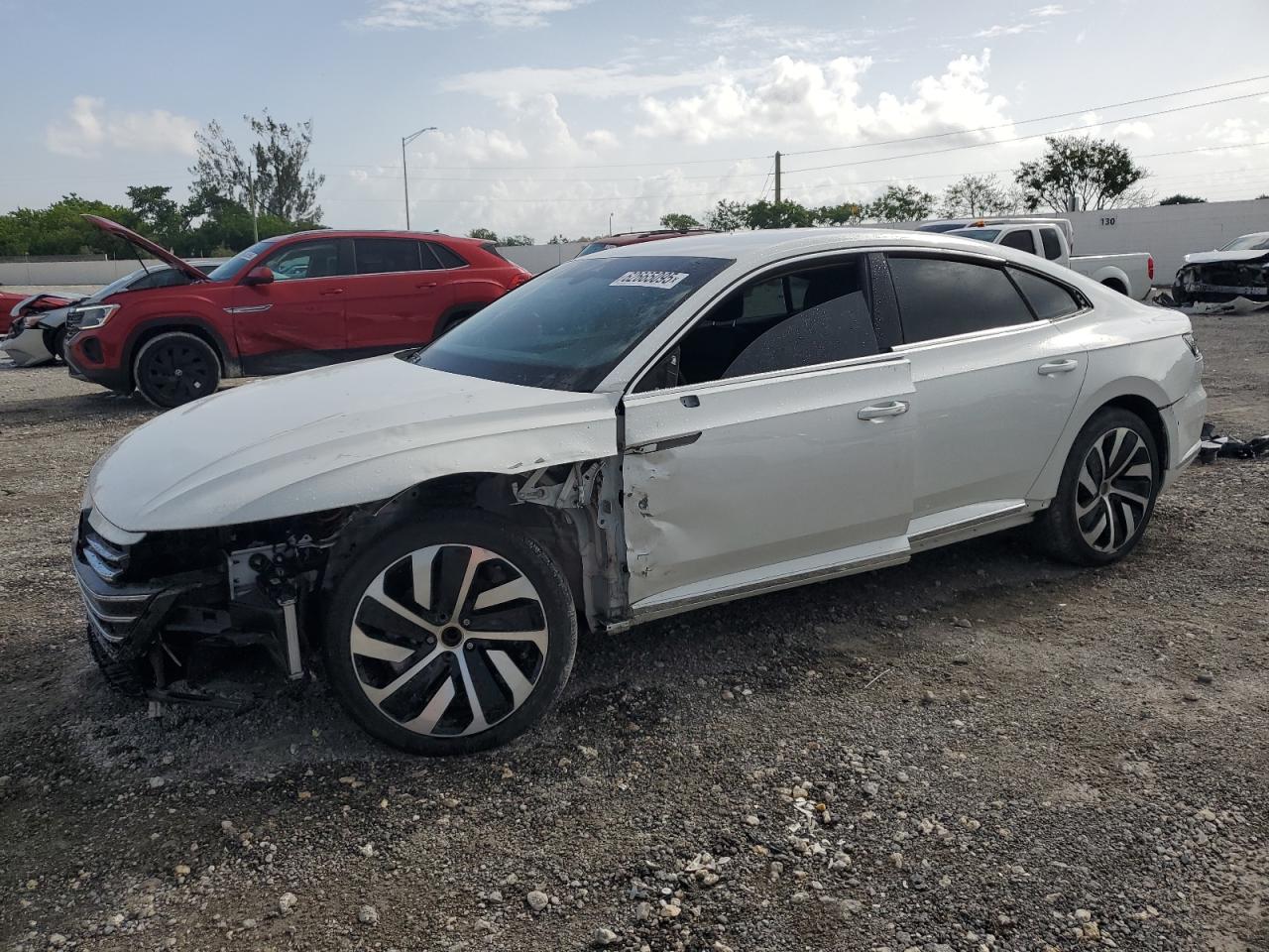 VOLKSWAGEN ARTEON SE R-LINE