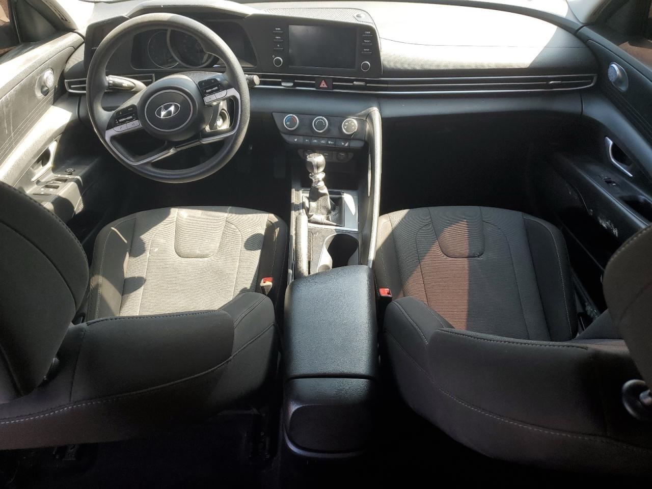 Hyundai Elantra se 2021
