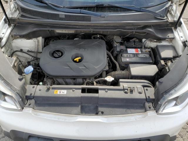 2015 KIA SOUL + - KNDJP3A52F7137419