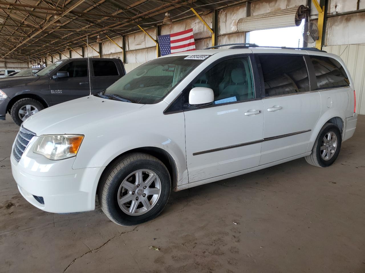 CHRYSLER TOWN & COUNTRY TOURING