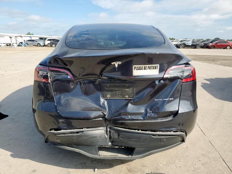 2024 TESLA MODEL Y 7SAYGAEE7RF082917