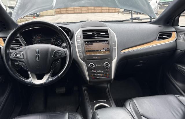 2016 LINCOLN MKC SELECT 5LMCJ2C96GUJ04570