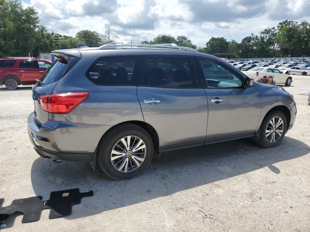 Nissan Pathfinder 2020