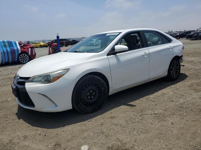 TOYOTA CAMRY LE 2015 white  gas 4T1BF1FK2FU977272 photo #1