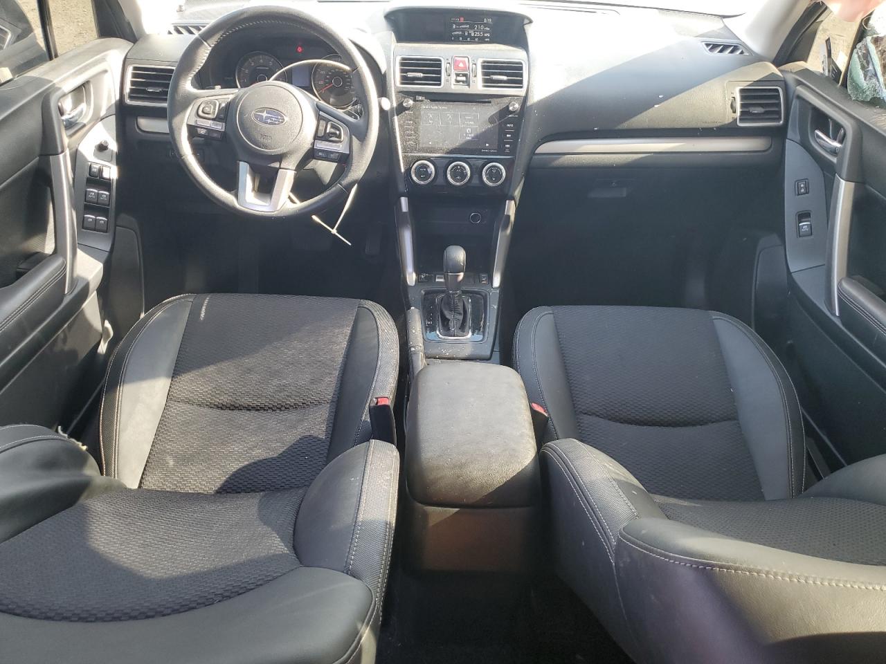 Subaru Forester 2 2018