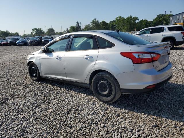 Vin: 1fadp3f20dl142026, lot: 61855025, ford focus se 20132