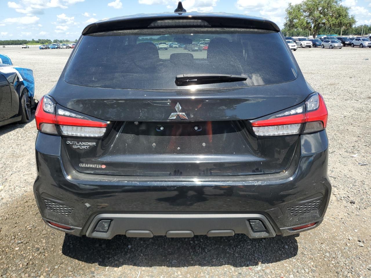 MITSUBISHI OUTLANDER ES