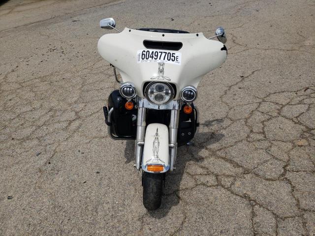 2017 HARLEY-DAVIDSON FLHTP POLI 1HD1FMC14HB685651