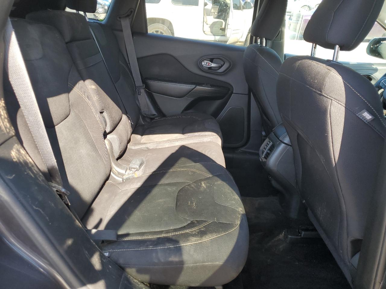 JEEP GRAND CHEROKEE LATITUDE