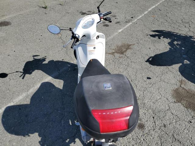 2000 APRILIA SCOOTER ZD4PFF001XS000320