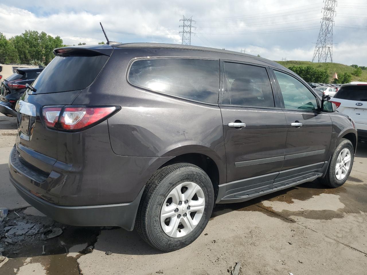 CHEVROLET TRAVERSE LS