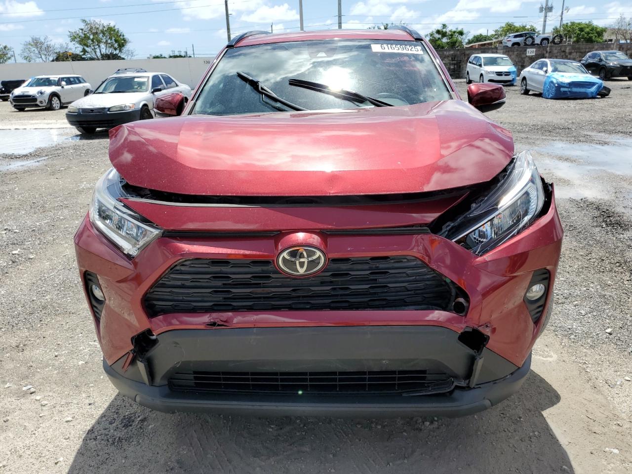 TOYOTA RAV4 XLE PREMIUM
