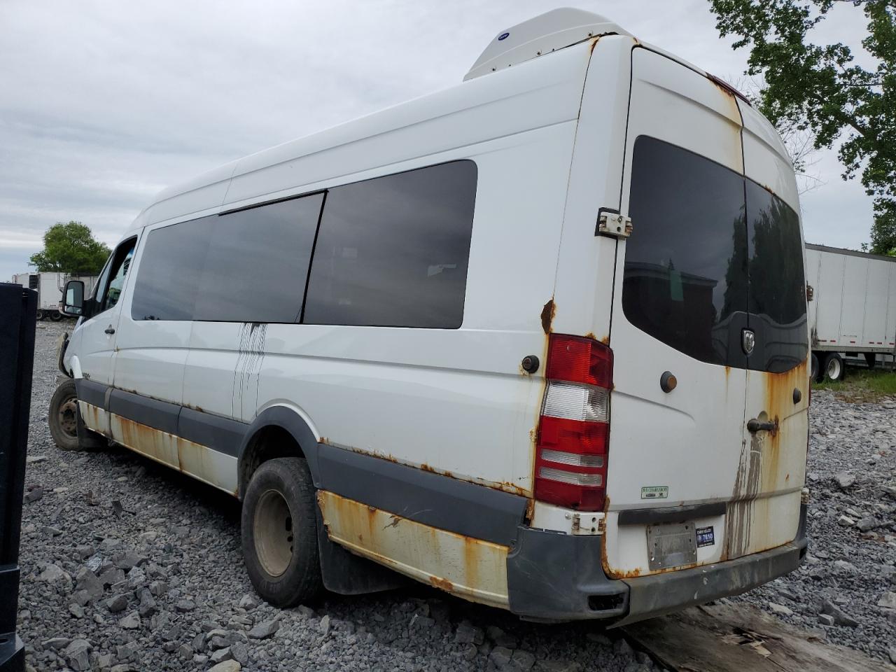 Lot #3308271211 2008 DODGE SPRINTER 3