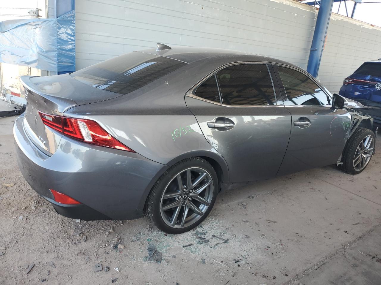 LEXUS IS 200T