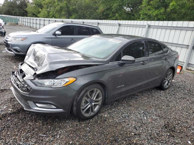 Vin: 3fa6p0lu1hr216557, lot: 61540425, ford fusion se hybrid 2017 img_1