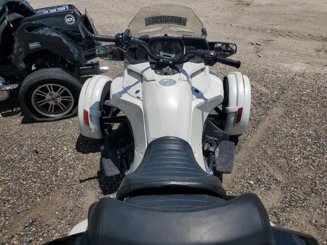 2016 CAN-AM SPYDER ROA 2BXREDD25GV002068