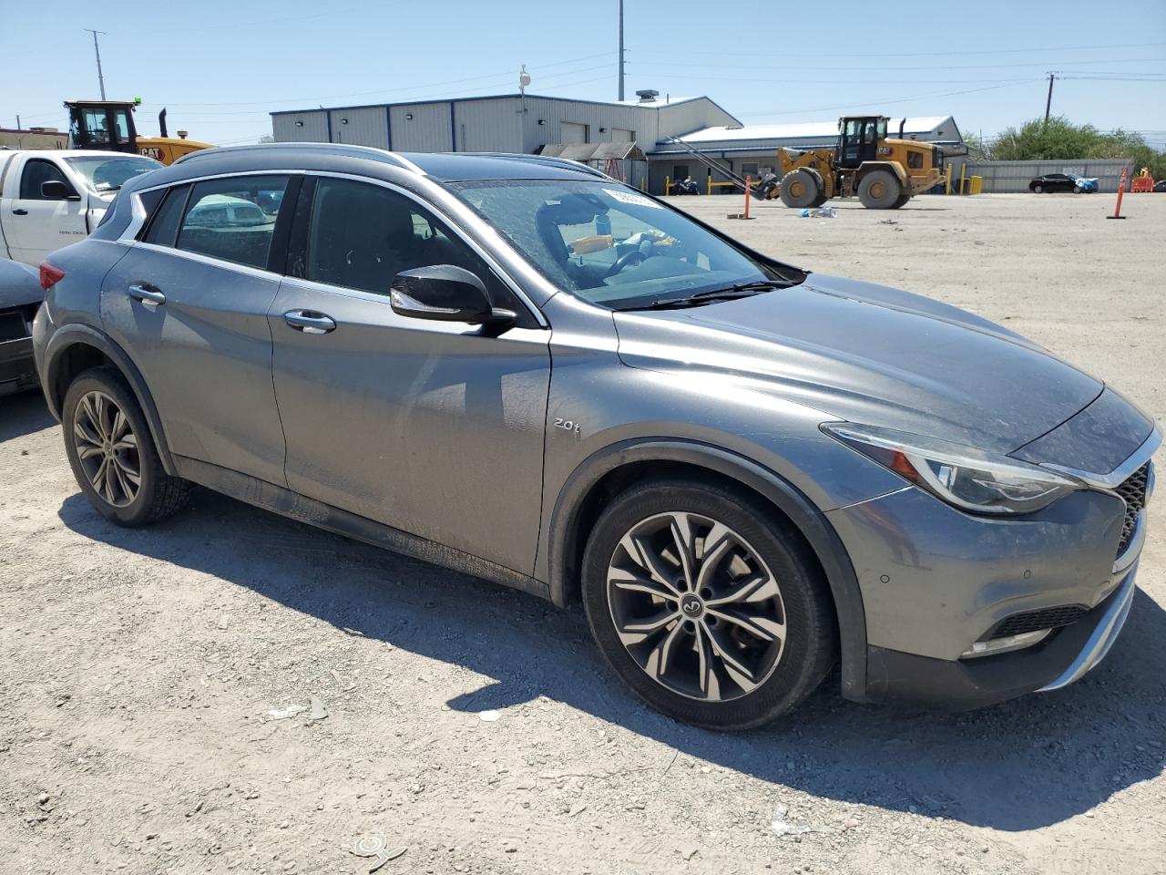 INFINITI QX30 BASE