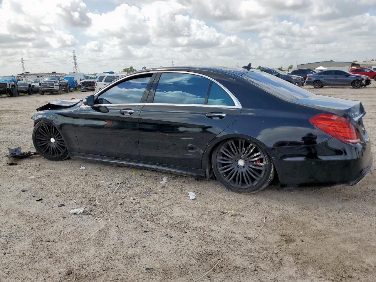 MERCEDES-BENZ S-CLASS 550