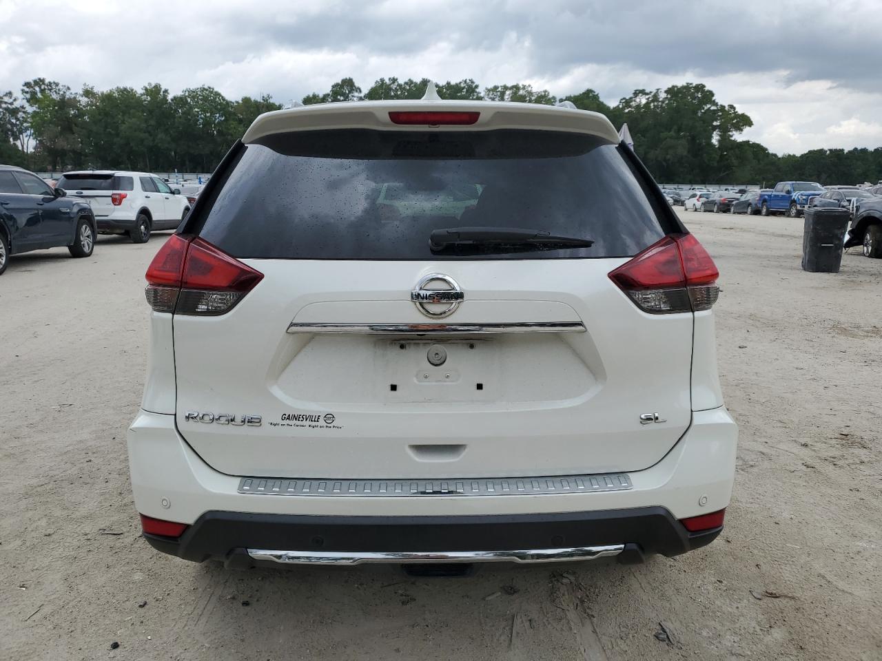 Nissan Rogue s 2019