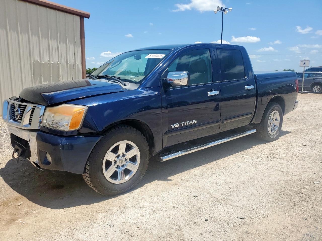 NISSAN TITAN S