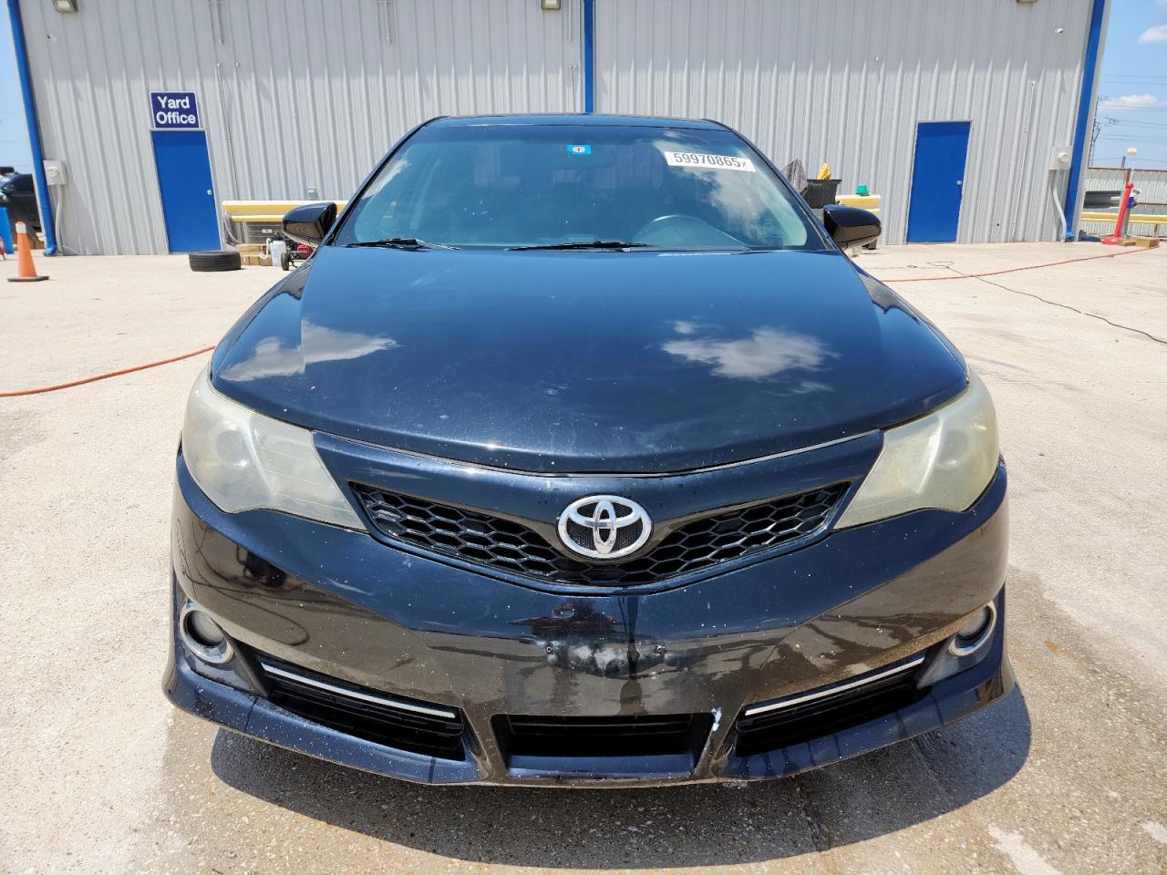 TOYOTA CAMRY L