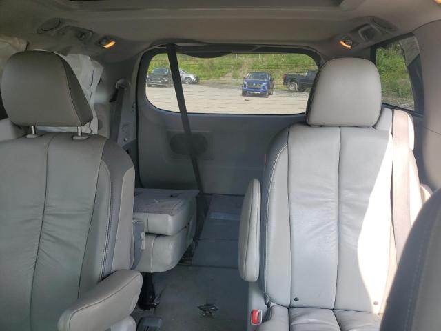 2011 TOYOTA SIENNA XLE - 5TDYK3DC5BS028380