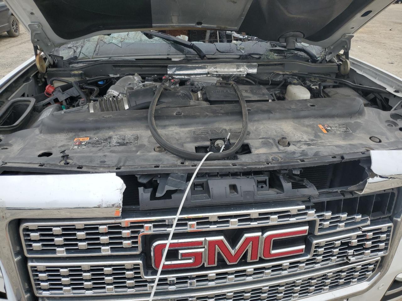 GMC SIERRA 2500HD K2500 DENALI