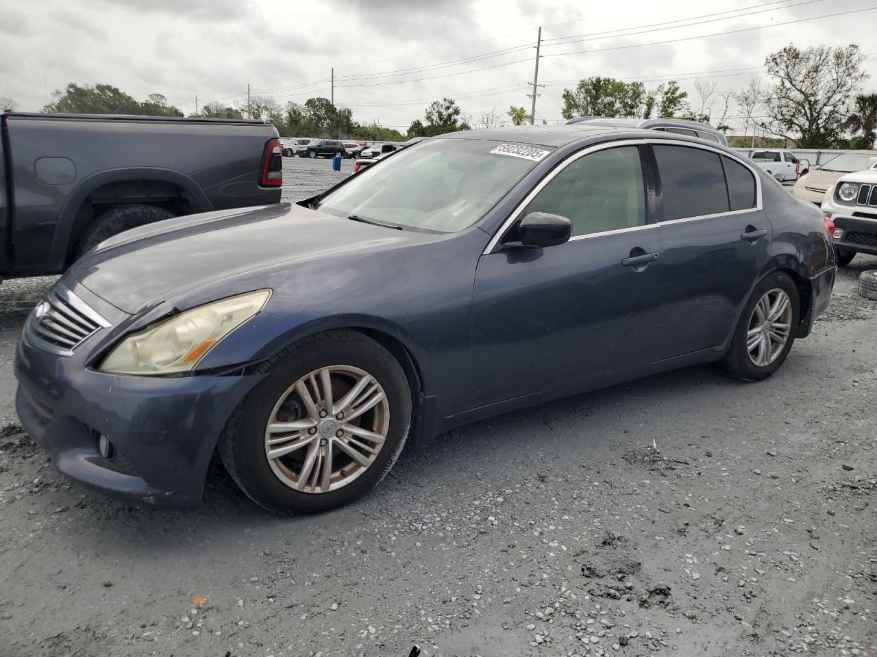 INFINITI G37 BASE