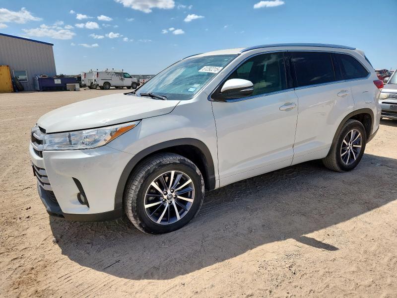 Vin: 5tdkzrfh0js531164, lot: 61292215, toyota highlander se 2018 img_1