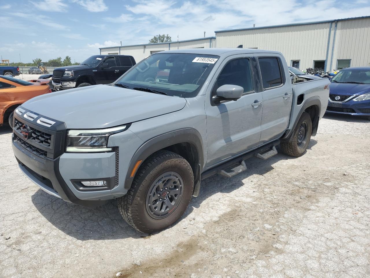  Salvage Nissan Frontier