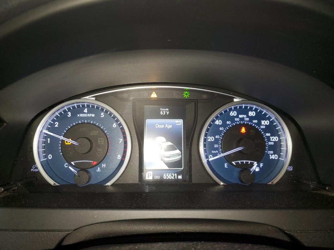 Toyota Camry le 2017