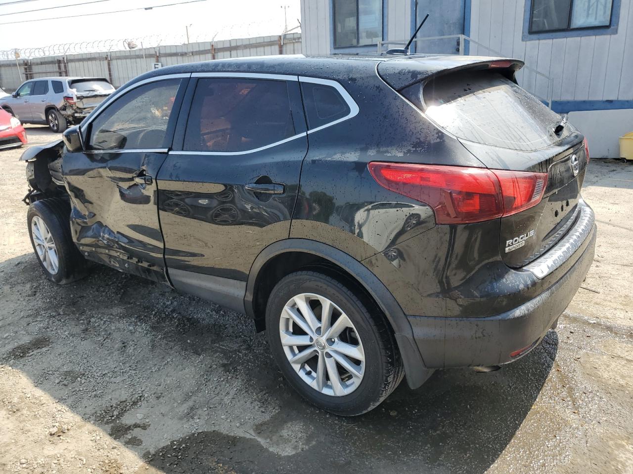 NISSAN ROGUE SPORT S