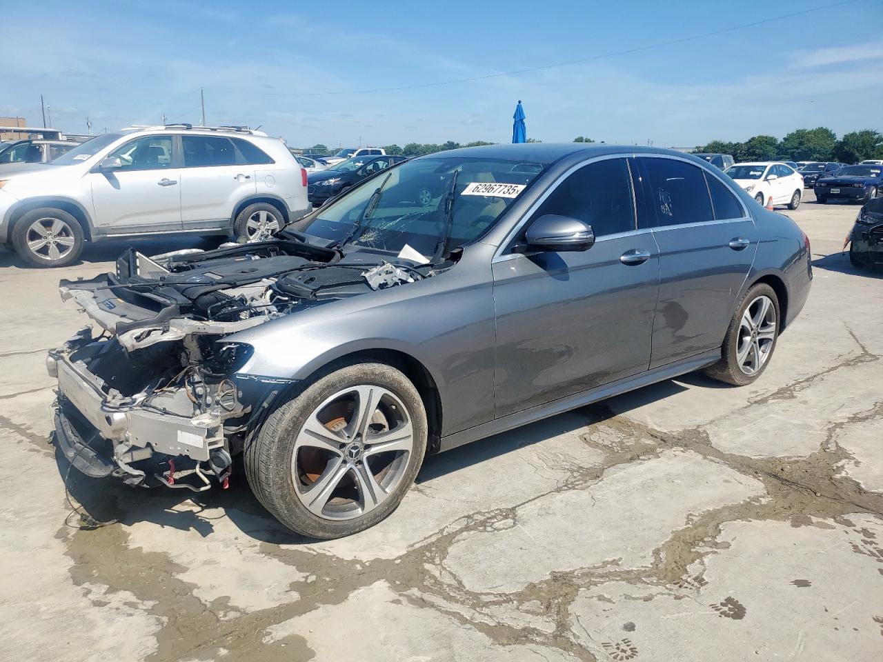 MERCEDES-BENZ E-CLASS 300