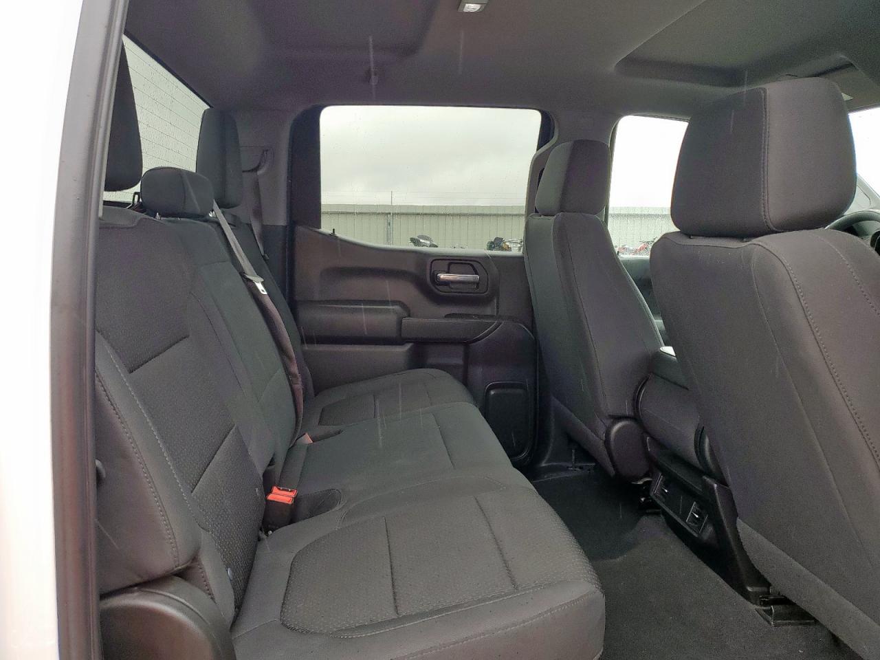 CHEVROLET SILVERADO C1500 CUSTOM