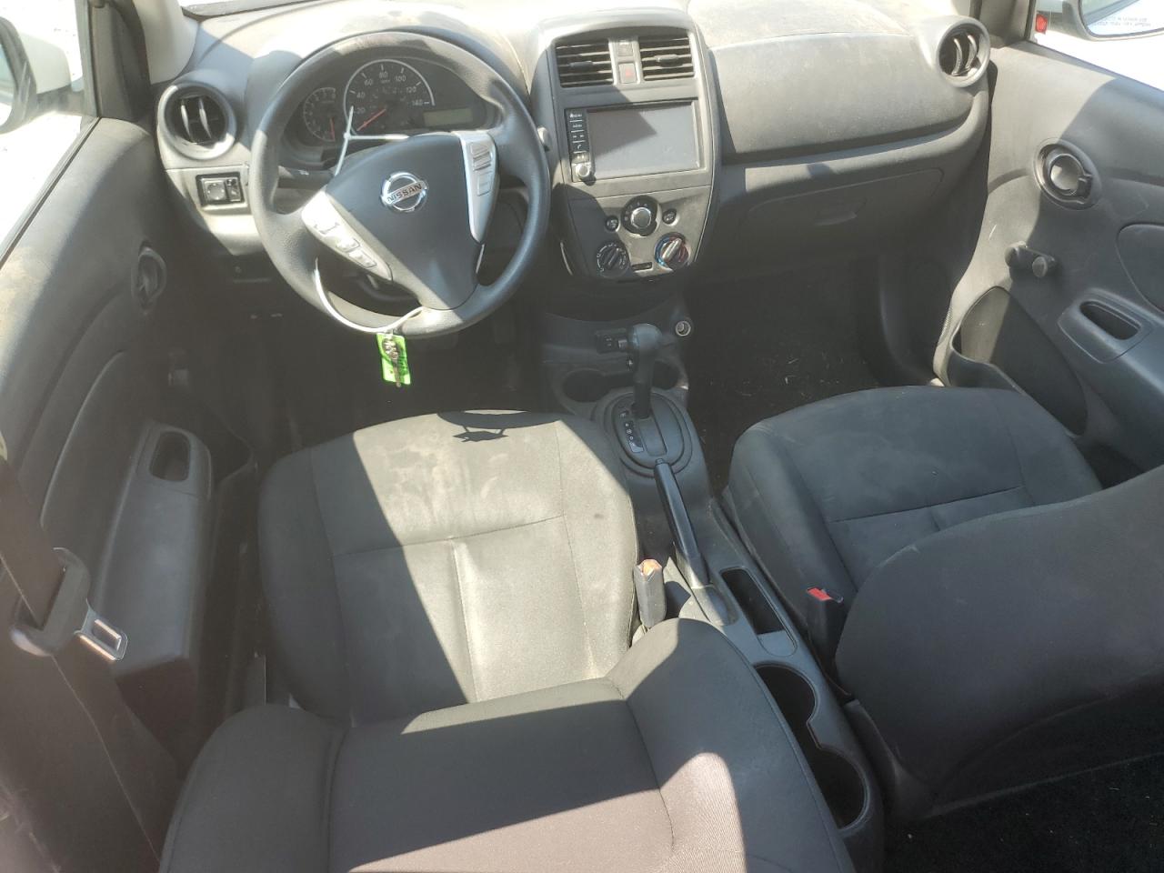 NISSAN VERSA S