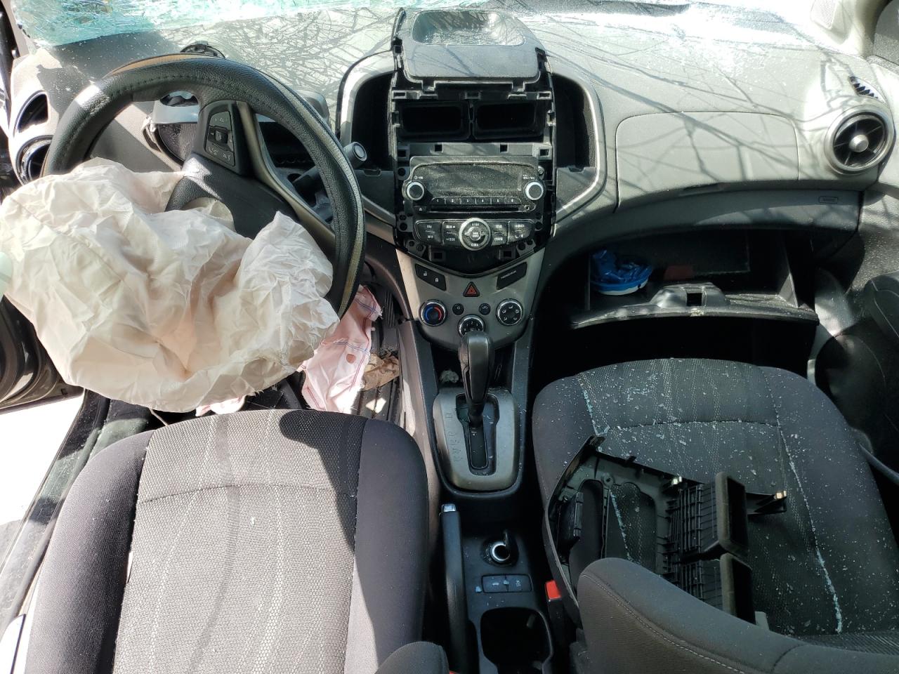 Chevrolet Sonic lt 2014