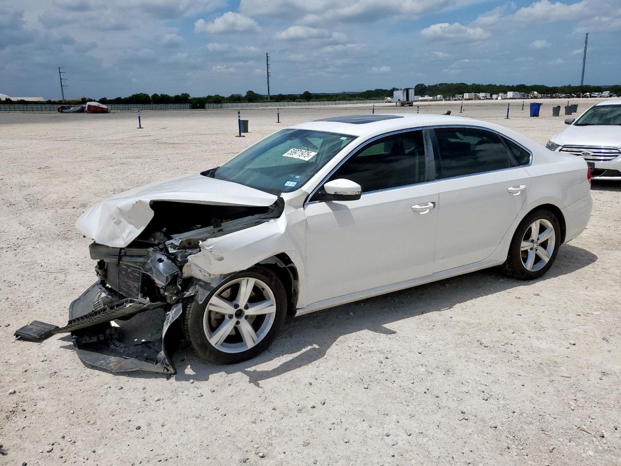VOLKSWAGEN PASSAT SE