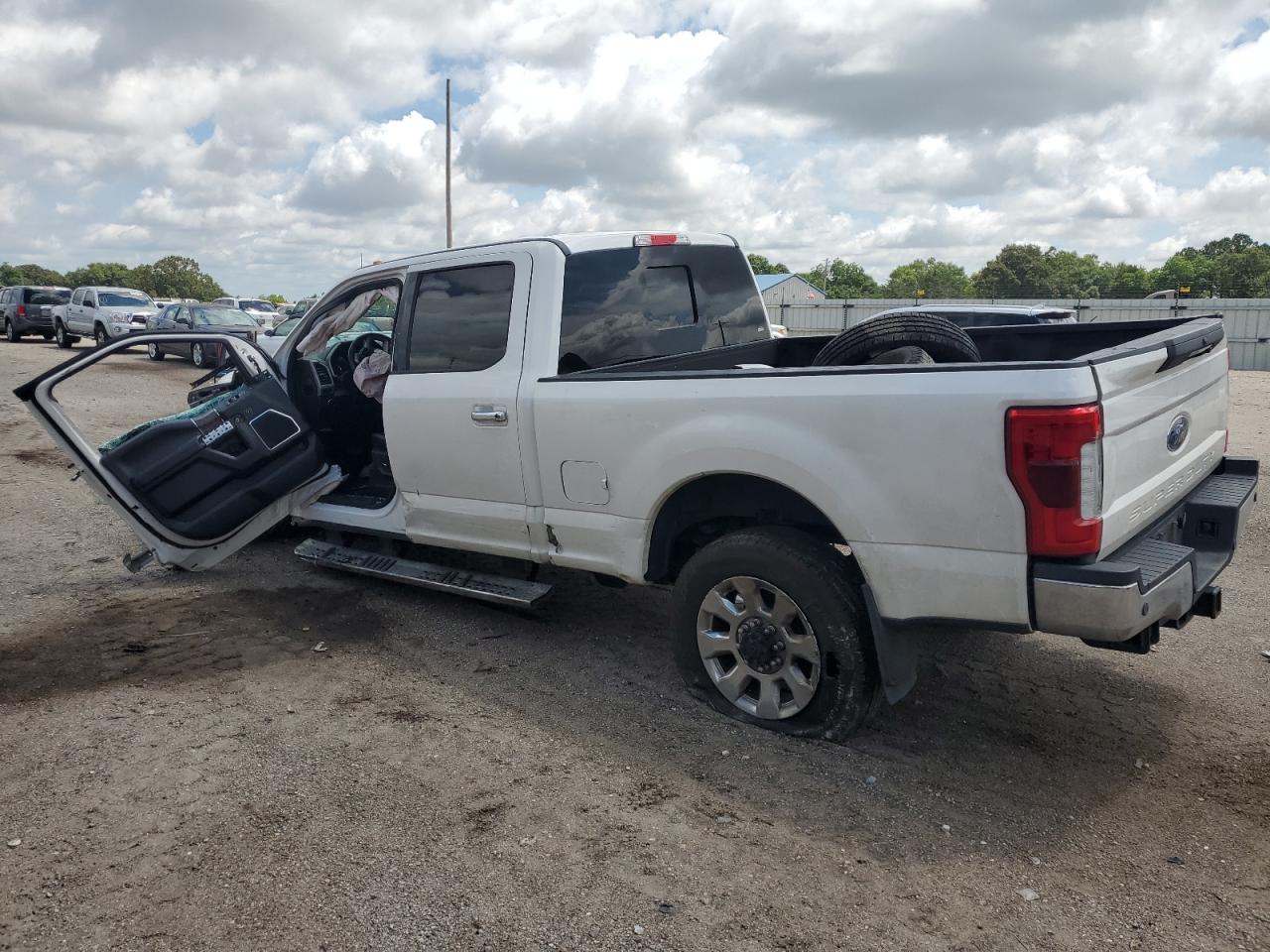 Lot #3317000238 2019 FORD F250 SUPER