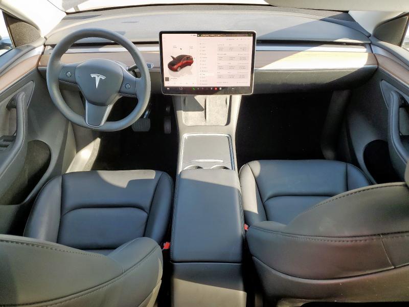 2024 TESLA MODEL Y 7SAYGAEE7RF082917