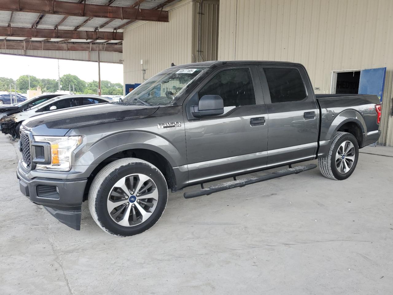 FORD F-150 SUPERCREW