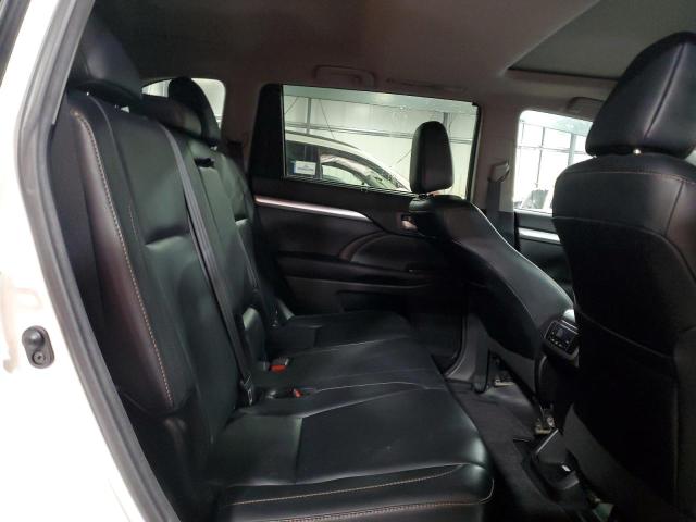 2016 TOYOTA HIGHLANDER - 5TDJKRFH2GS329919