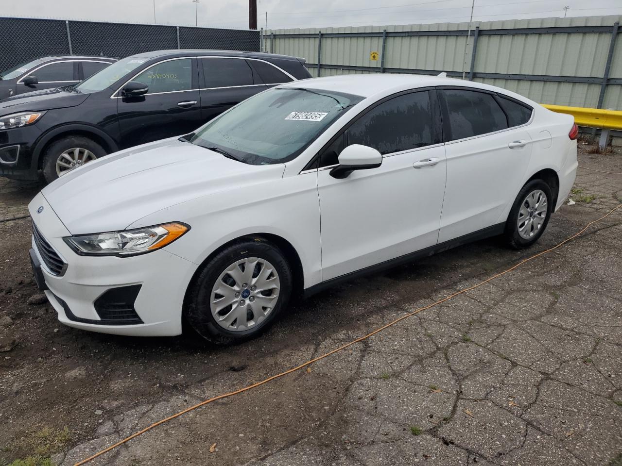 FORD FUSION S