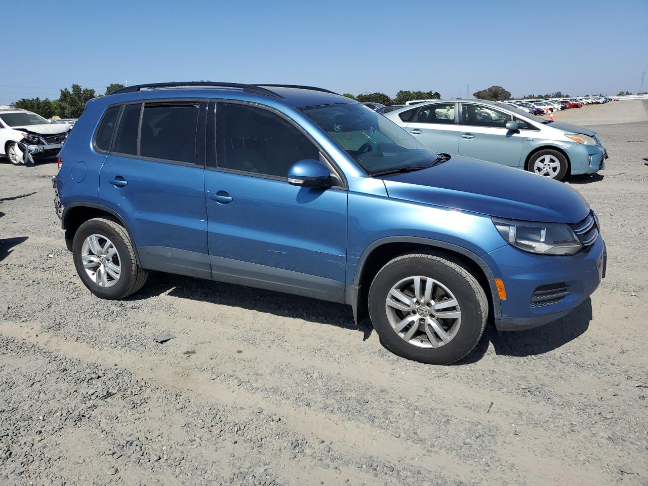VOLKSWAGEN TIGUAN S