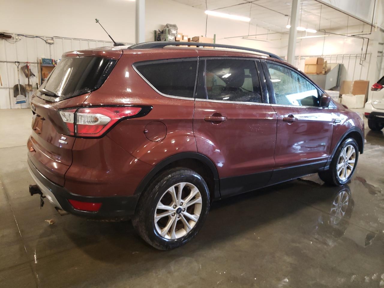 FORD ESCAPE SE